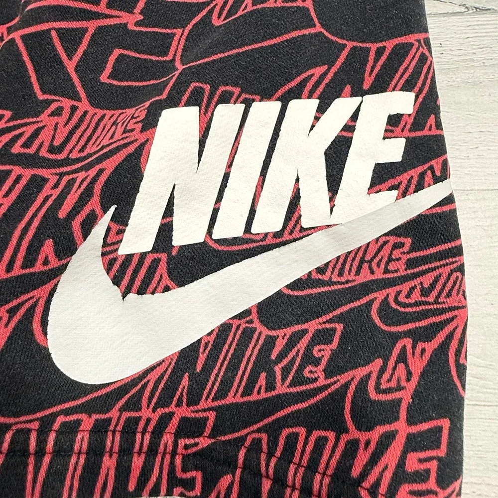 Nike boys short red and black Nike print youth small